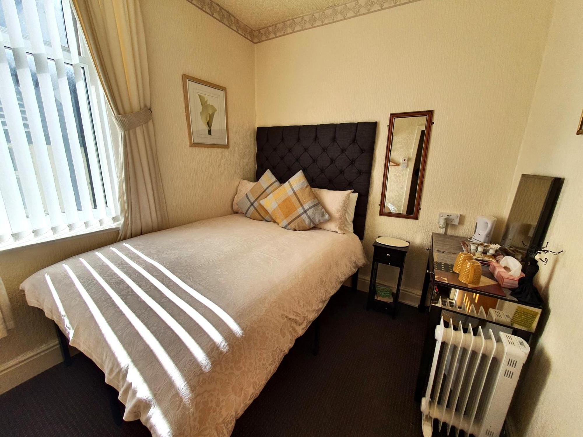 Windsor House Hotel Μπλάκπουλ Εξωτερικό φωτογραφία